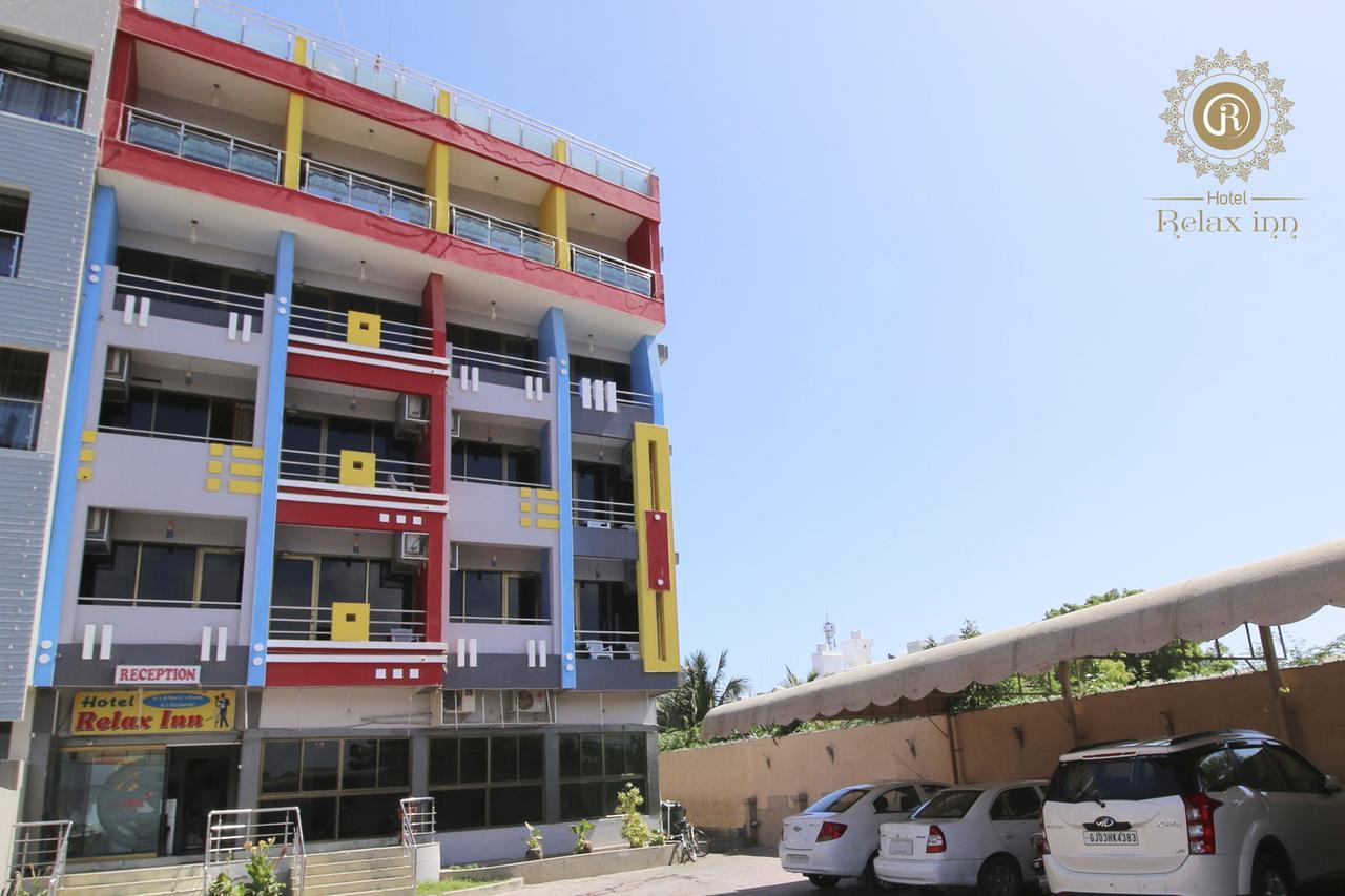 Hotel Relax Inn Diu Bagian luar foto