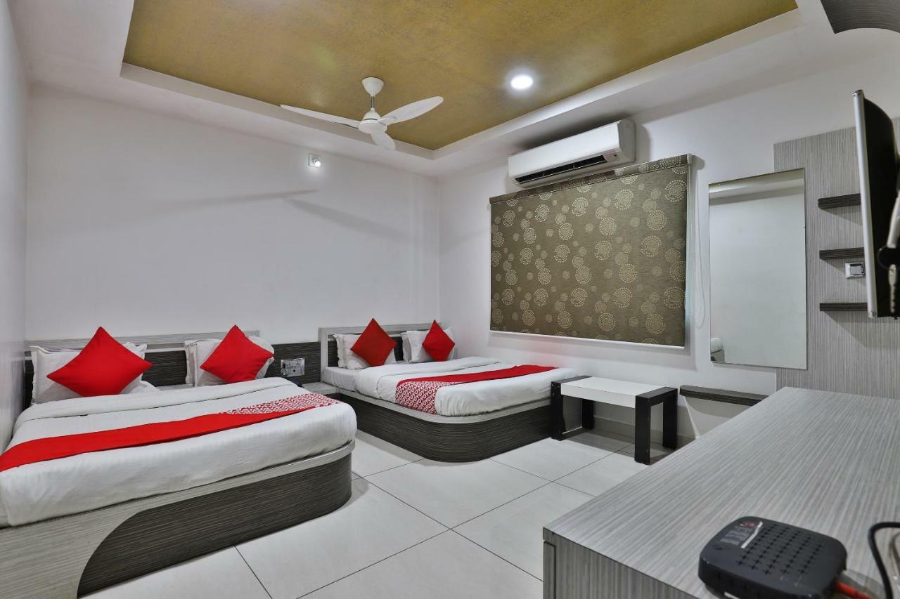 Hotel Relax Inn Diu Bagian luar foto