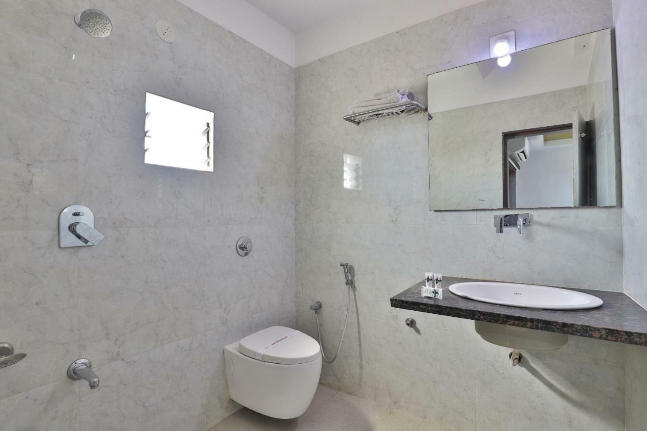 Hotel Relax Inn Diu Bagian luar foto